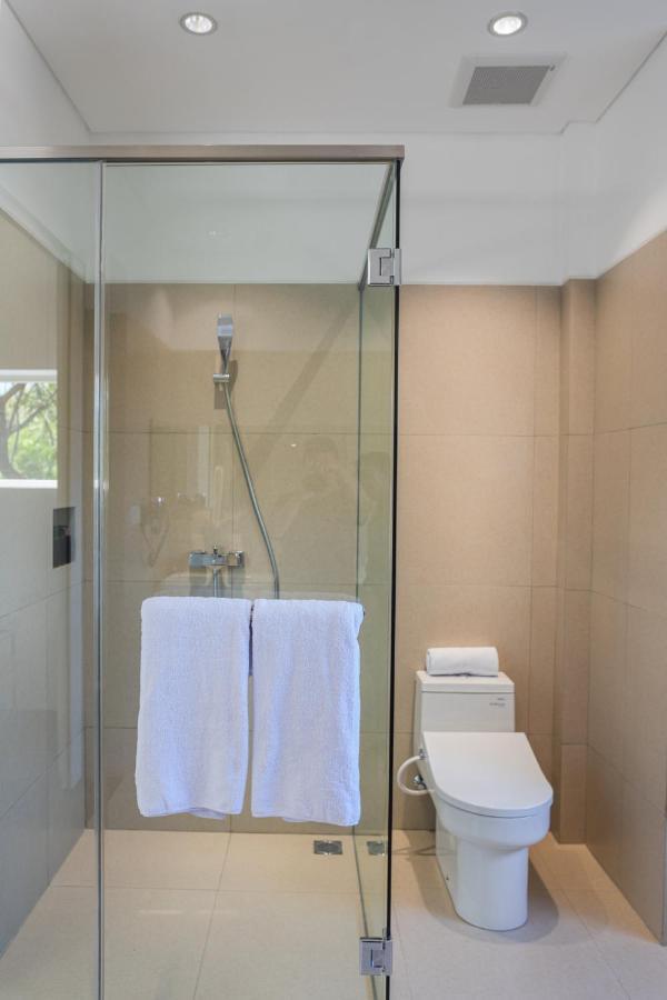 K Gallery Hotel Pasuruan Exterior photo